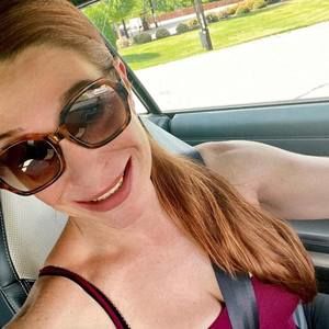 Meet your Posher, Dana